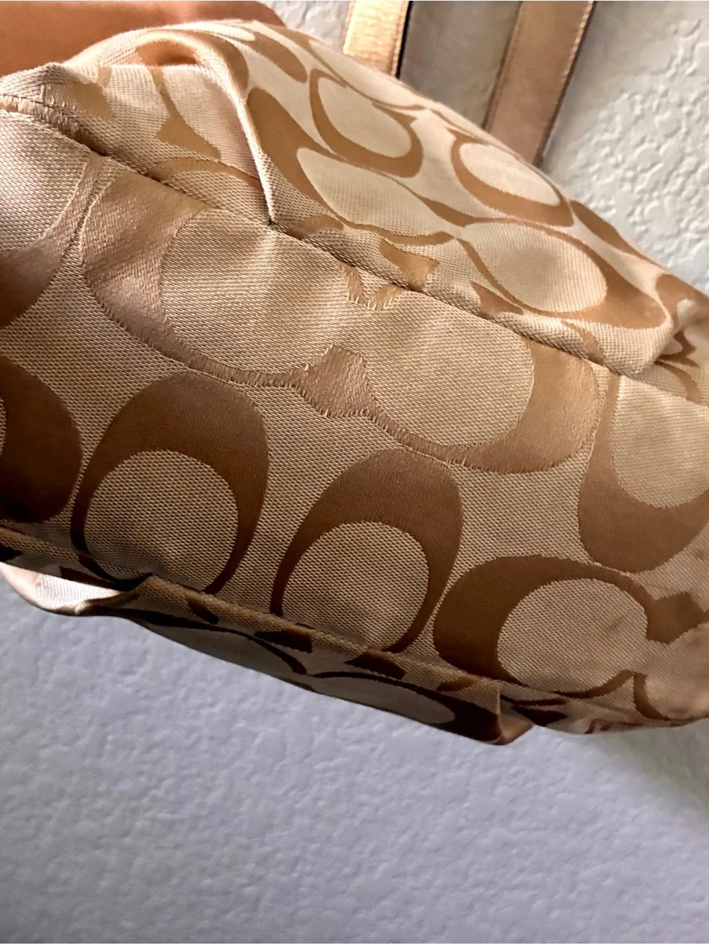 Coach Y2K! Gorgeous with Pink Lining